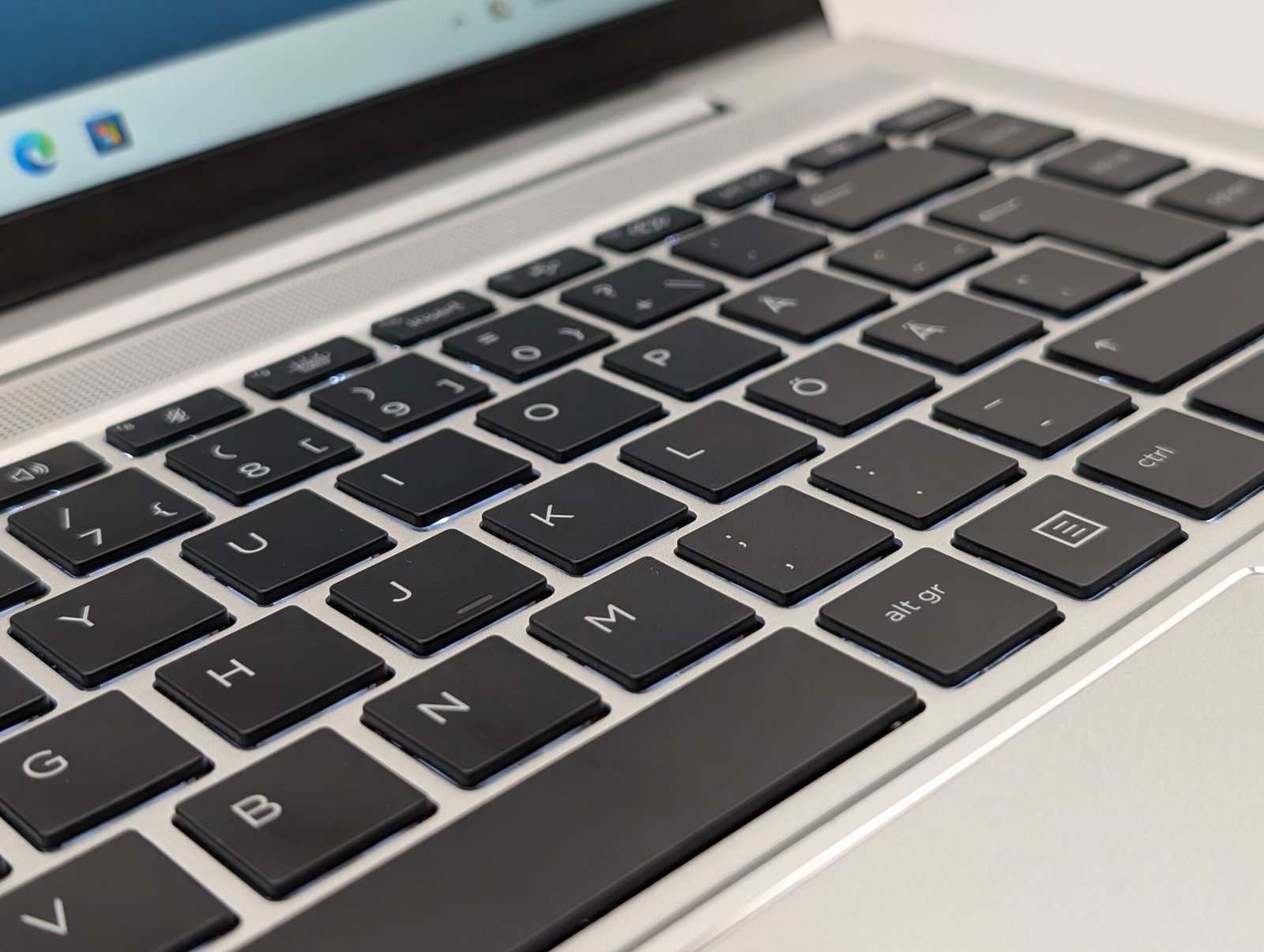 PXL_20260911_115734463 HP ProBook 640 G8 / i5-1145G7 / 16GB / 256GB (RENOVERAD)