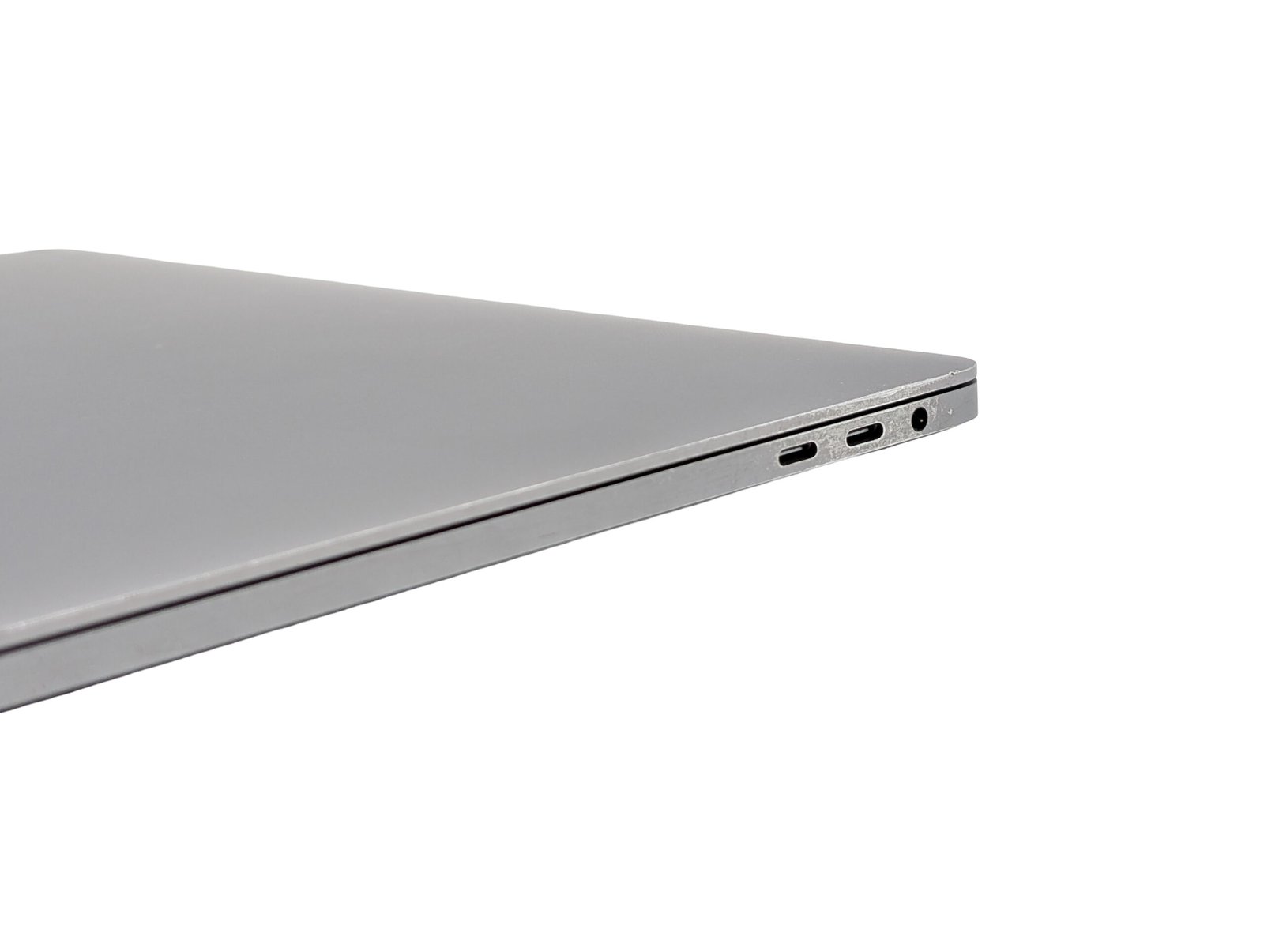 PXL_20260911_153231911 Apple MacBook Pro 16 A2141/i7-9750H/16GB/512GB/Radeon Pro 5300M 4GB(RENOVERAD)