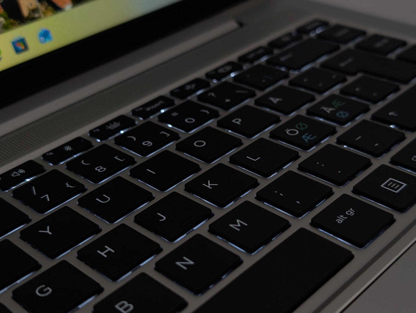 PXL_20260925_111739040 HP ProBook 440 G8 / i7-1165G7 / 16GB / 256GB / MX450 2GB (RENOVERAD)